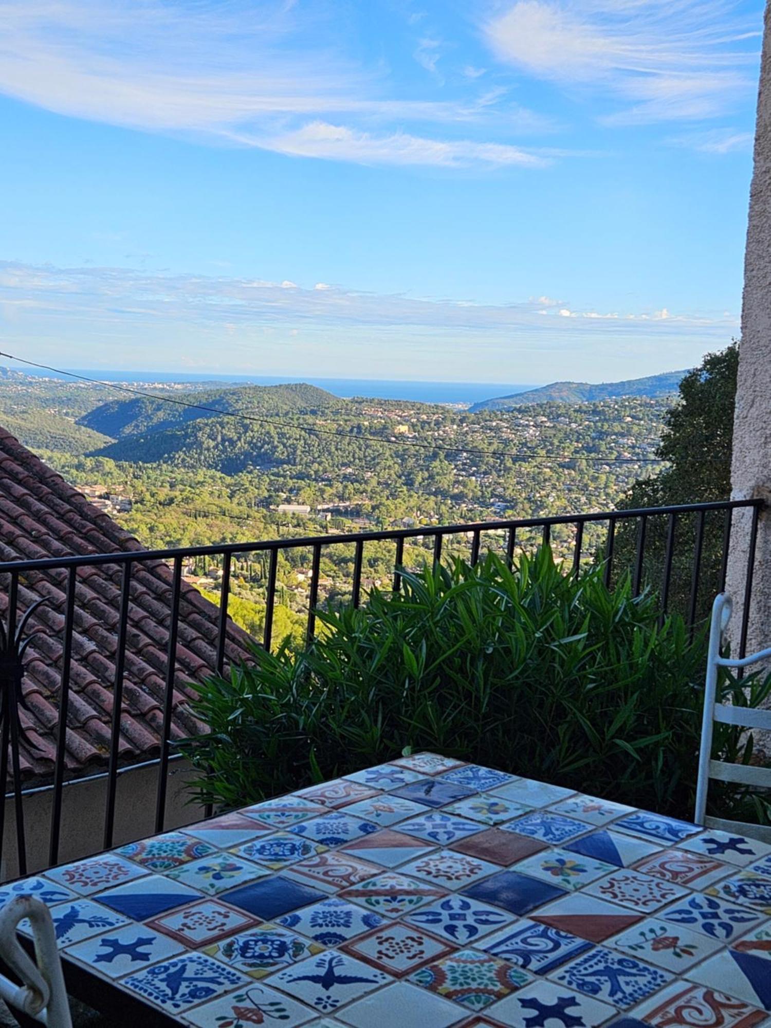 Vue Mer, Au Calme, Avec Jardin ! Spéracèdes Rom bilde